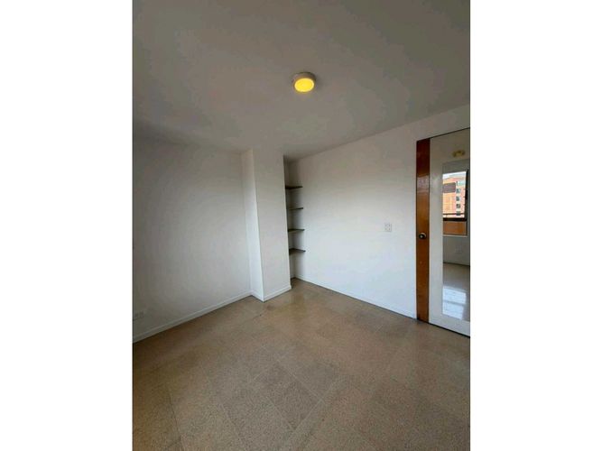 Apartaestudio en venta en Los Pinos, Medellín, 39 m² · foto 15 de 22