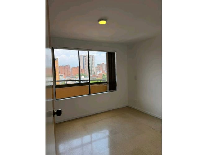 Apartaestudio en venta en Los Pinos, Medellín, 39 m² · foto 17 de 22