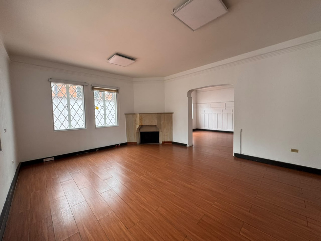 Casa en arriendo en Chapinero Alto, Bogotá · foto 3 de 24