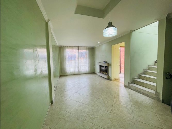 Casa en venta en Ferrocaja Fontibon, Bogotá · foto 6 de 24