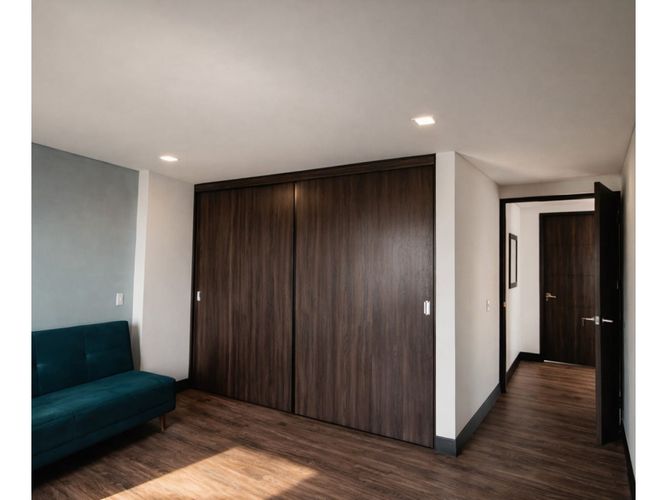 Casa de 4 alcobas en venta en Parcelas, Cota, 270 m² · foto 2 de 16
