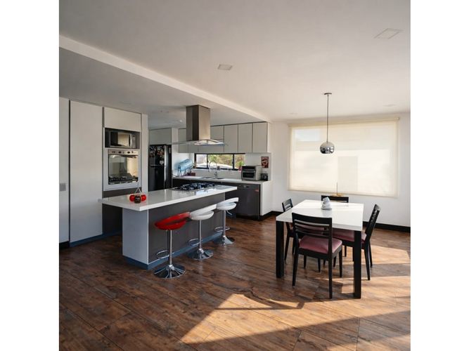 Casa de 4 alcobas en venta en Parcelas, Cota, 270 m² · foto 7 de 16