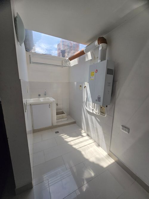 Casa de 3 alcobas en venta en Loma De Los Bernal, Medellín, 152 m² · foto 8 de 20