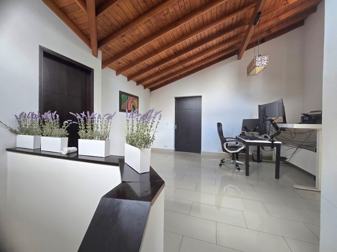 Casa de 3 alcobas en venta en Loma De Los Bernal, Medellín, 152 m² · foto 12 de 20