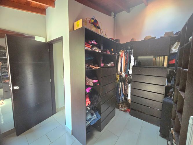 Casa de 3 alcobas en venta en Loma De Los Bernal, Medellín, 152 m² · foto 20 de 20