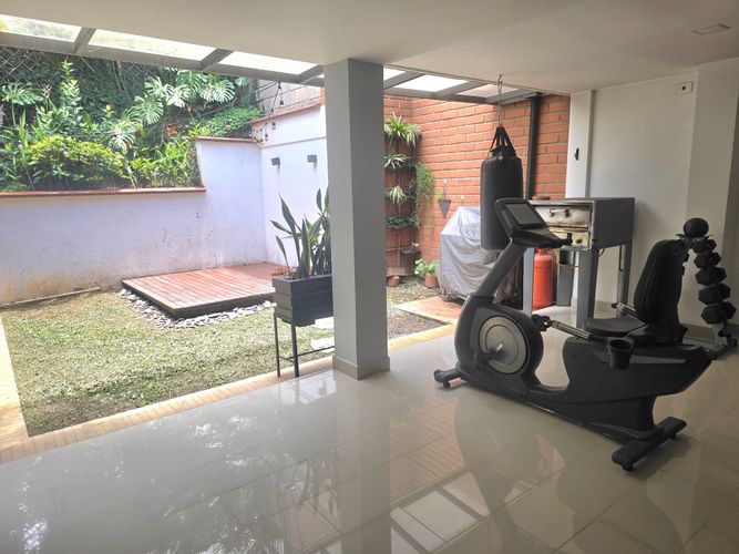 Casa de 3 alcobas en venta en Loma De Los Bernal, Medellín, 152 m² · foto 10 de 20