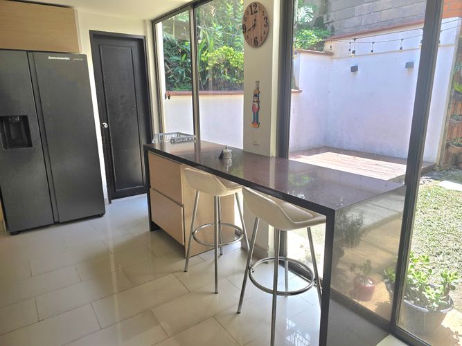 Casa de 3 alcobas en venta en Loma De Los Bernal, Medellín, 152 m² · foto 5 de 20