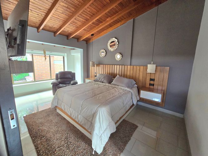 Casa de 3 alcobas en venta en Loma De Los Bernal, Medellín, 152 m² · foto 18 de 20