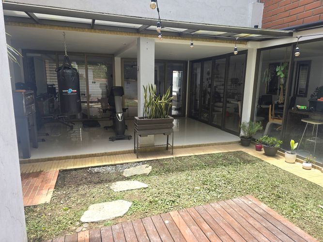 Casa de 3 alcobas en venta en Loma De Los Bernal, Medellín, 152 m² · foto 9 de 20