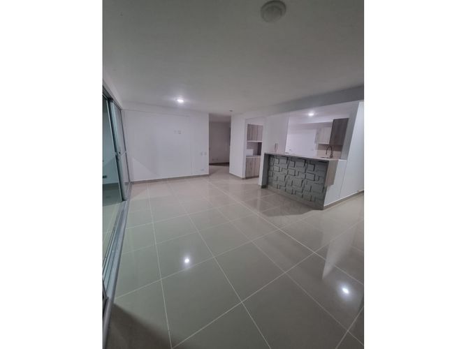 Apartamento de 3 alcobas en venta en Alfaguara, Jamundí, 119 m² · foto 2 de 17
