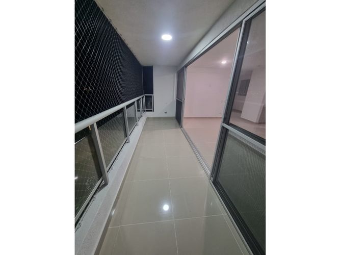 Apartamento de 3 alcobas en venta en Alfaguara, Jamundí, 119 m² · foto 3 de 17