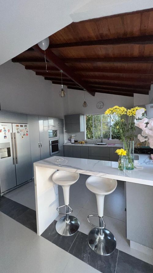 Casa de 6 alcobas en venta en Lagos Del Cacique, Bucaramanga, 450 m² · foto 8 de 16