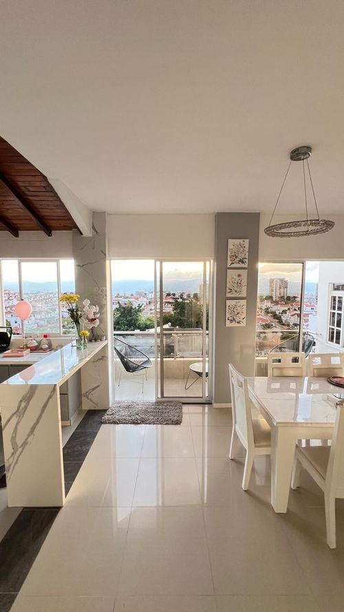 Casa de 6 alcobas en venta en Lagos Del Cacique, Bucaramanga, 450 m² · foto 9 de 16