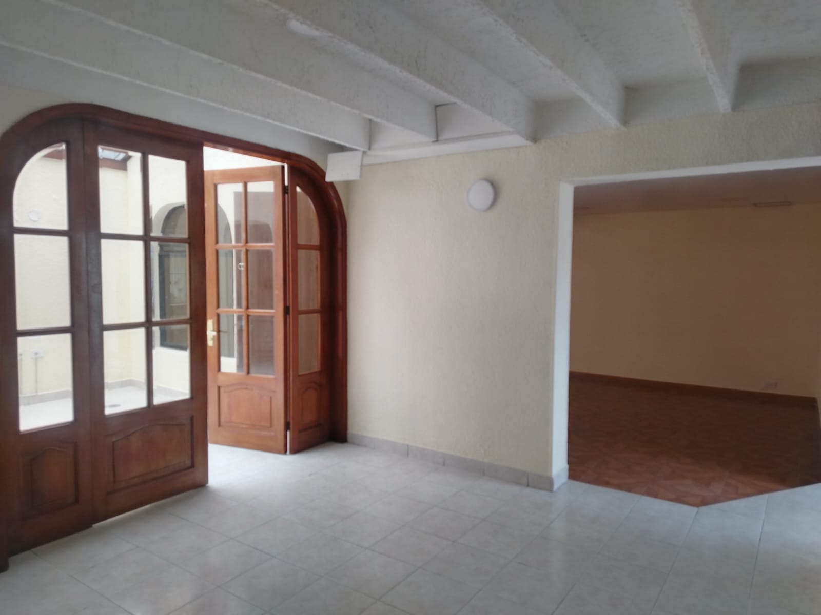 Casa en venta en Villa Magdala, Bogotá · foto 3 de 24