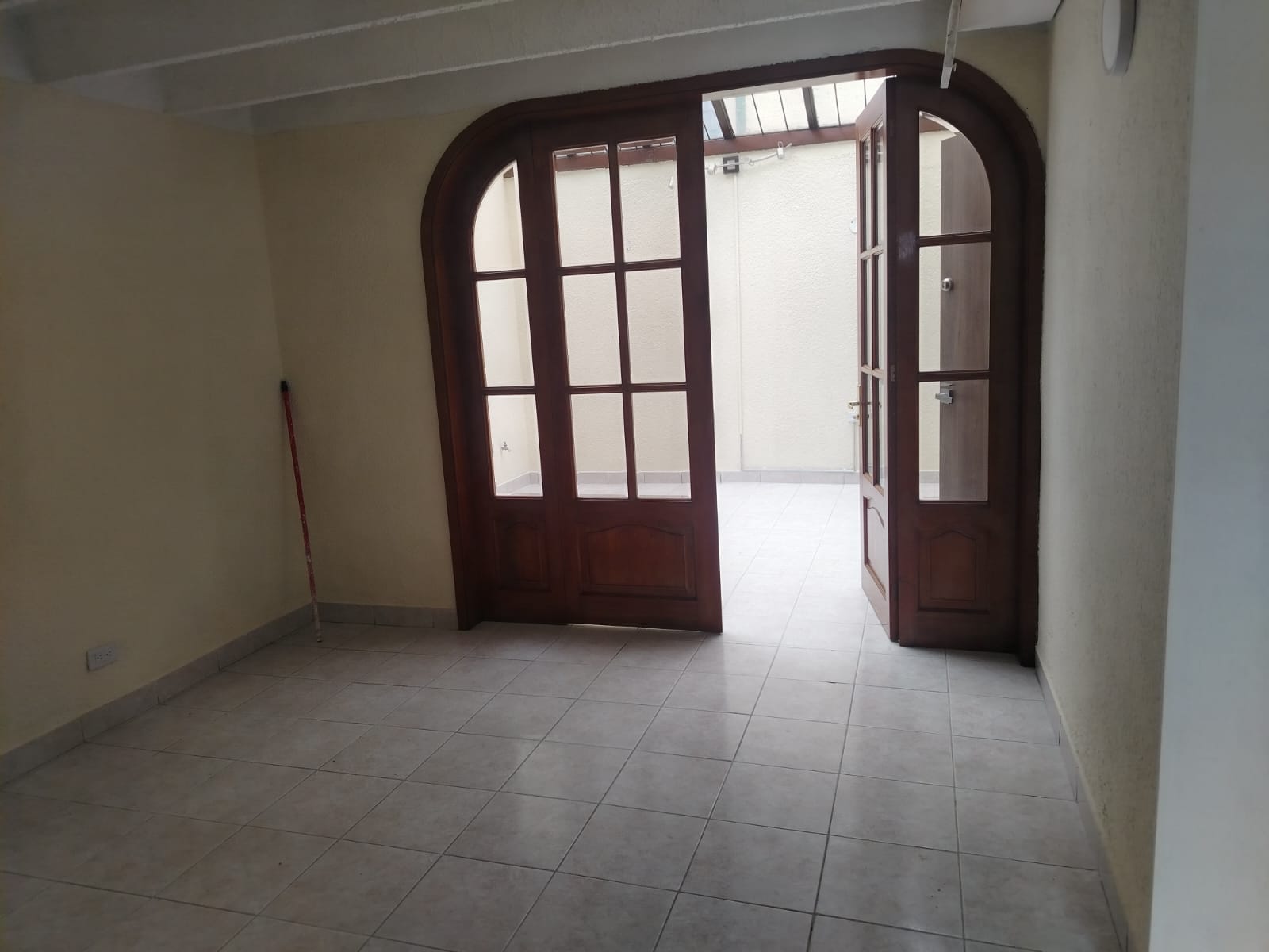 Casa en venta en Villa Magdala, Bogotá · foto 8 de 24