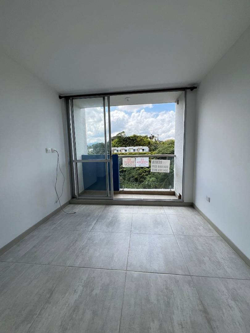 Apartamento en venta en Maraya, Pereira · foto 2 de 17