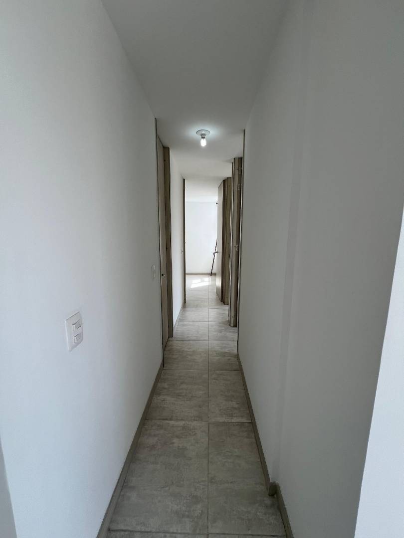 Apartamento en venta en Maraya, Pereira · foto 8 de 17