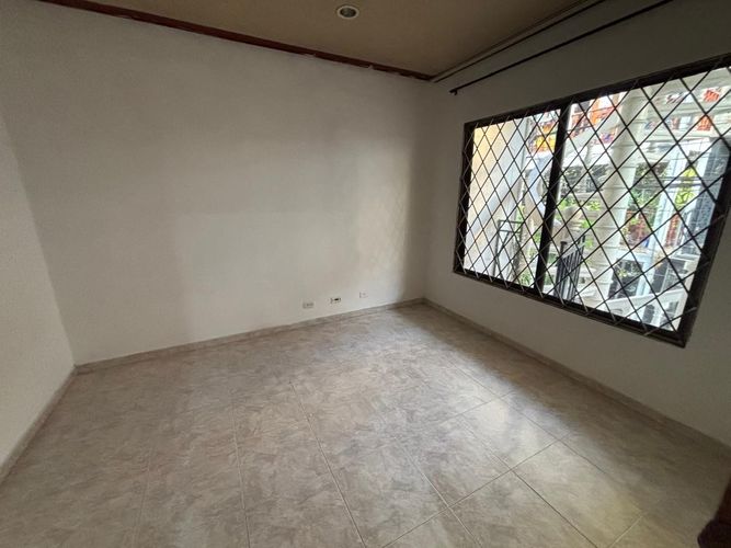 Edificio en venta en Paso Del Comercio, Cali, 210 m² · foto 13 de 15