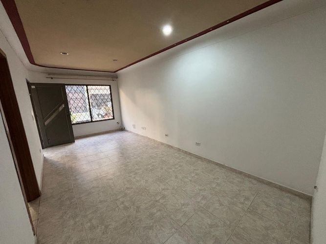 Edificio en venta en Paso Del Comercio, Cali, 210 m² · foto 12 de 15