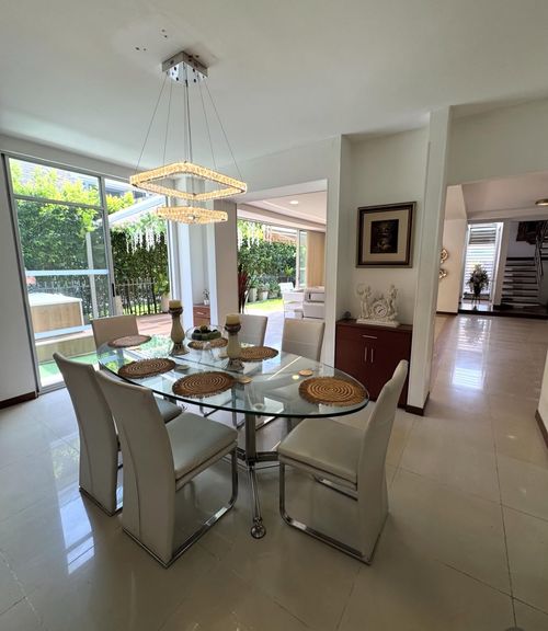 Casa de 5 alcobas en venta en Pance, Cali, 450 m² · foto 3 de 24