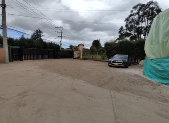 Bodega en arriendo en Canavita, Tocancipá, 2720 m² · foto 3 de 14
