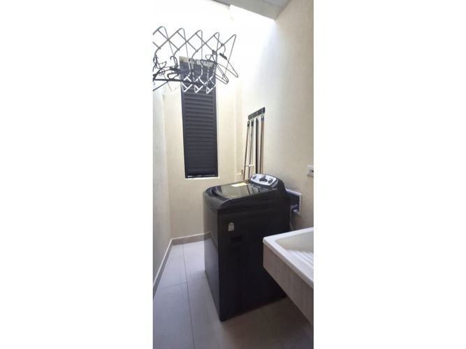 Casa de 3 alcobas en venta en Girardot, Ricaurte, 98 m² · foto 9 de 16