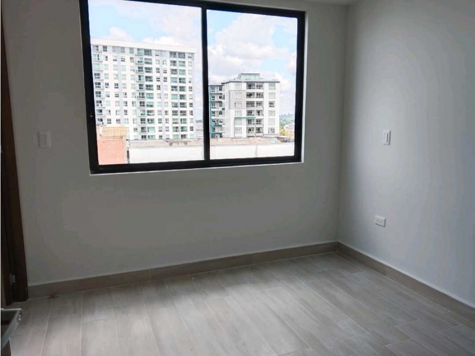 Apartamento en venta en La Castellana, Armenia · foto 2 de 13