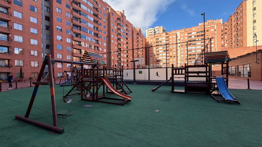Apartamento de 3 alcobas en venta en Lagos De Cordoba, Bogotá, 154 m² · foto 9 de 24