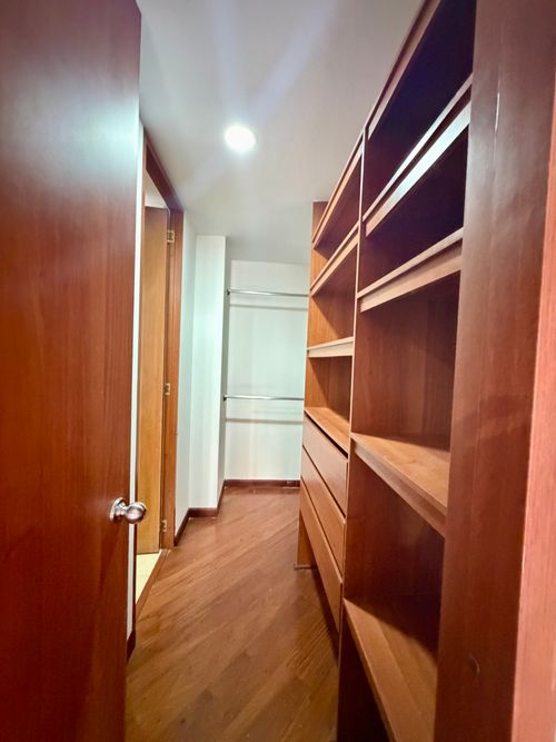 Apartamento de 3 alcobas en venta en Lagos De Cordoba, Bogotá, 154 m² · foto 15 de 24