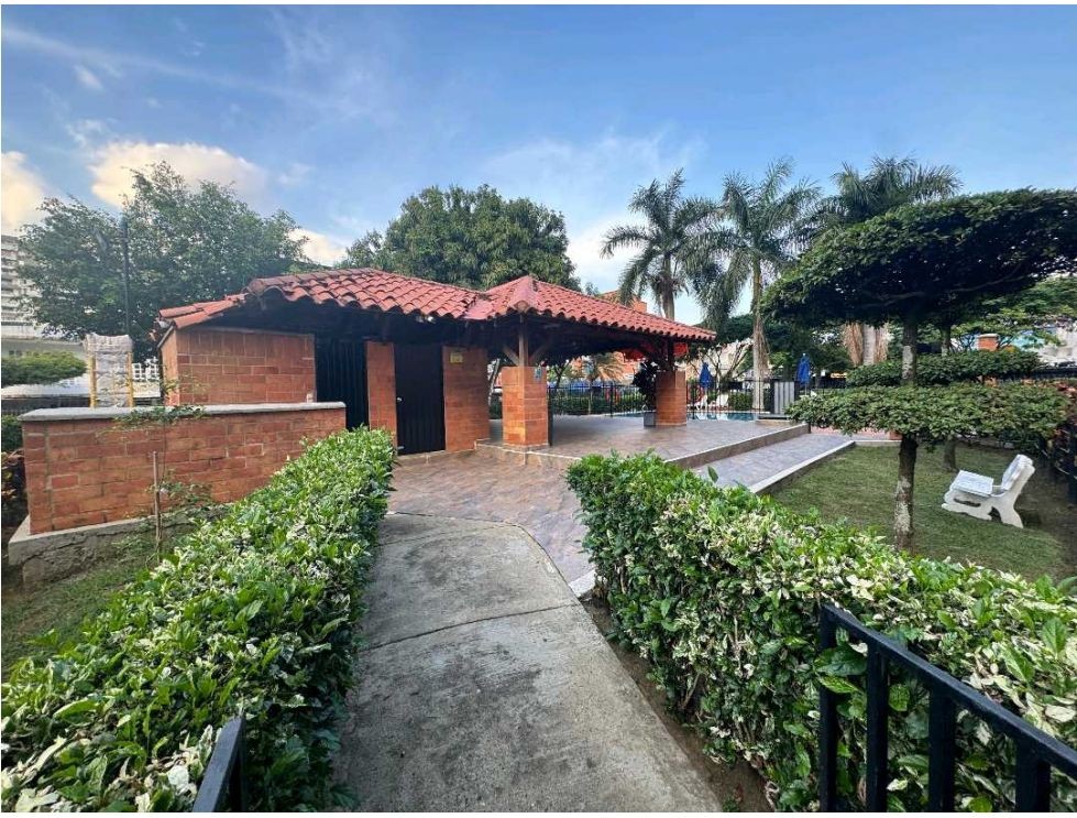 Apartamento en venta en Valle Del Lili, Cali · foto 2 de 16