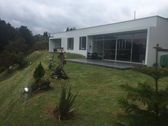 Finca en arriendo en La Mosquita, Guarne, 220 m² · foto 4 de 23