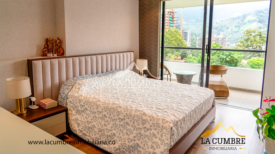 Apartamento de 3 alcobas en venta en Loma De Las Brujas, Envigado, 186 m² · foto 13 de 17