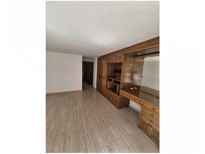 Apartamento en venta en San Patricio, Bogotá · foto 3 de 16
