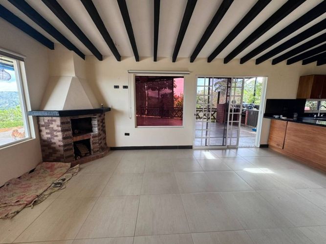 Finca en arriendo en La Charanga, Guarne, 250 m² · foto 7 de 24
