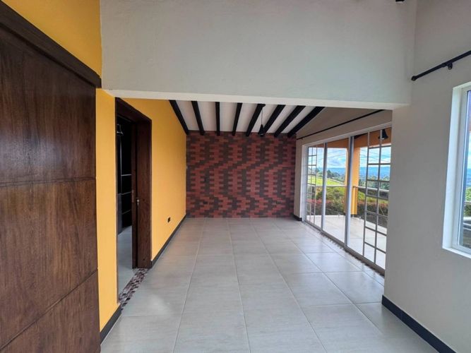 Finca en arriendo en La Charanga, Guarne, 250 m² · foto 11 de 24