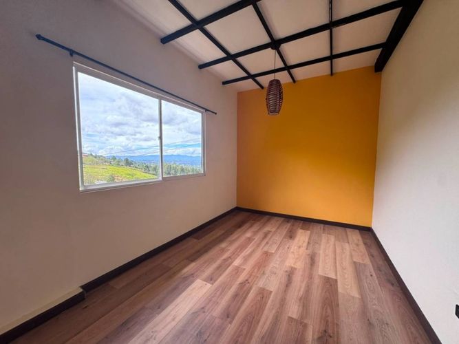 Finca en arriendo en La Charanga, Guarne, 250 m² · foto 14 de 24