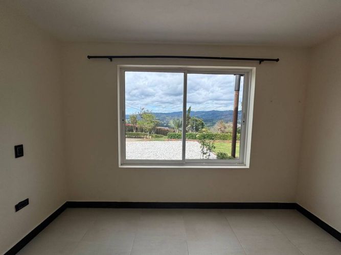 Finca en arriendo en La Charanga, Guarne, 250 m² · foto 15 de 24