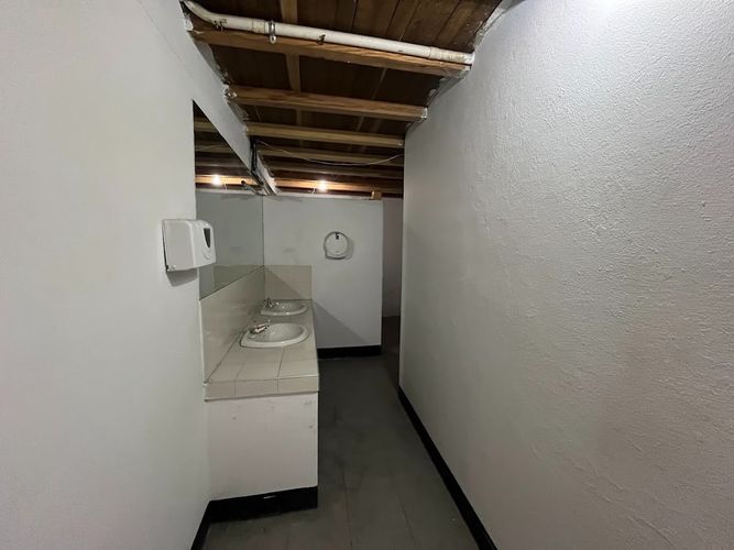 Bodega en arriendo en Laura Vicuña, Chía, 880 m² · foto 7 de 22