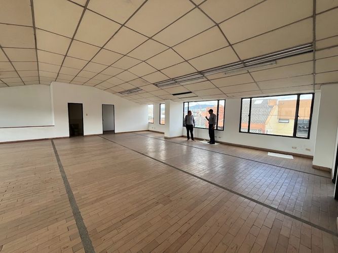 Bodega en arriendo en Laura Vicuña, Chía, 880 m² · foto 20 de 22