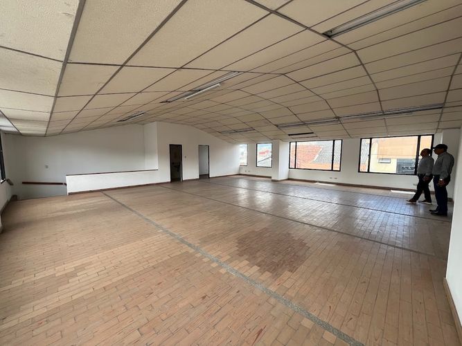 Bodega en arriendo en Laura Vicuña, Chía, 880 m² · foto 18 de 22