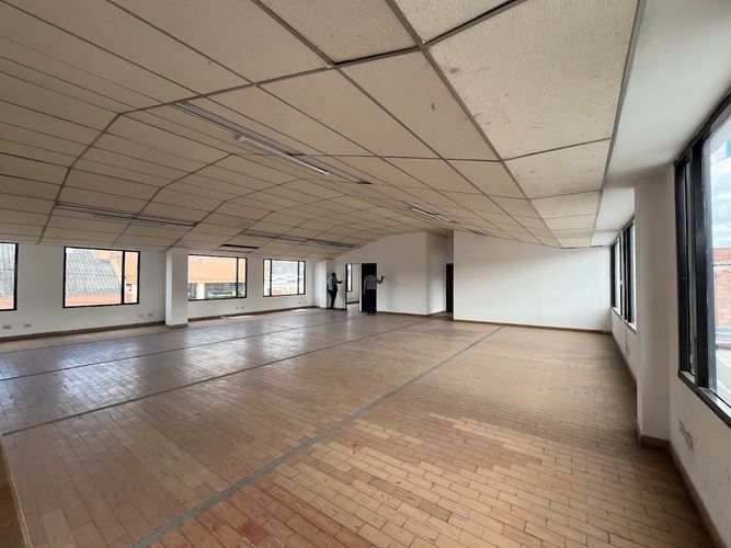 Bodega en arriendo en Laura Vicuña, Chía, 880 m² · foto 19 de 22