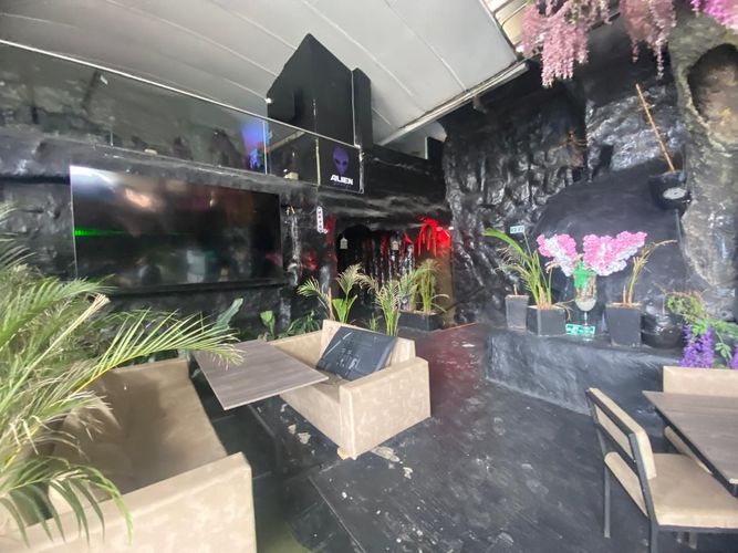 Local en arriendo en El Poblado, Medellín, 464 m² · foto 3 de 10