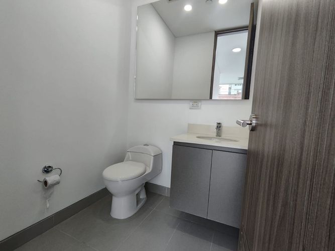 Oficina en arriendo en El Poblado, Medellín, 50 m² · foto 5 de 5