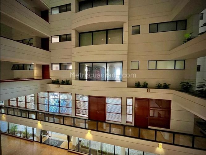 Apartamento de 3 alcobas en venta en Paramo, Bogotá, 257 m² · foto 7 de 18