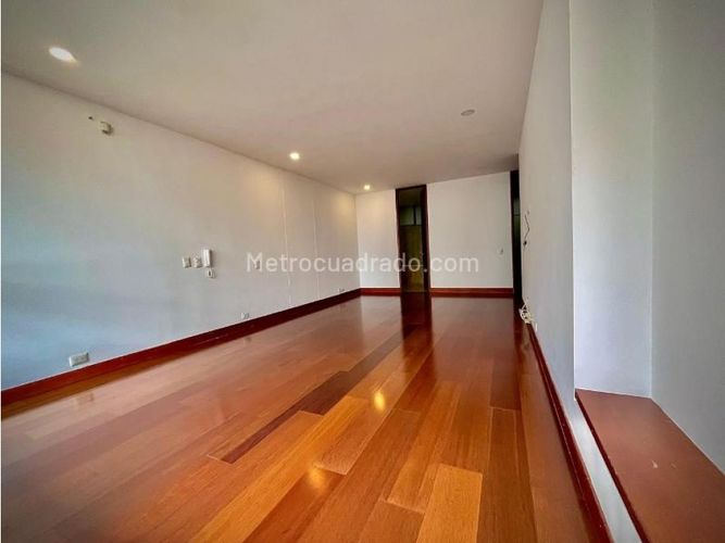 Apartamento de 3 alcobas en venta en Paramo, Bogotá, 257 m² · foto 11 de 18