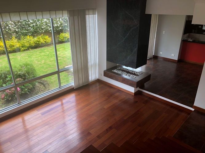 Casa de 4 alcobas en venta en San Jose De Bavaria, Bogotá, 254 m² · foto 7 de 9