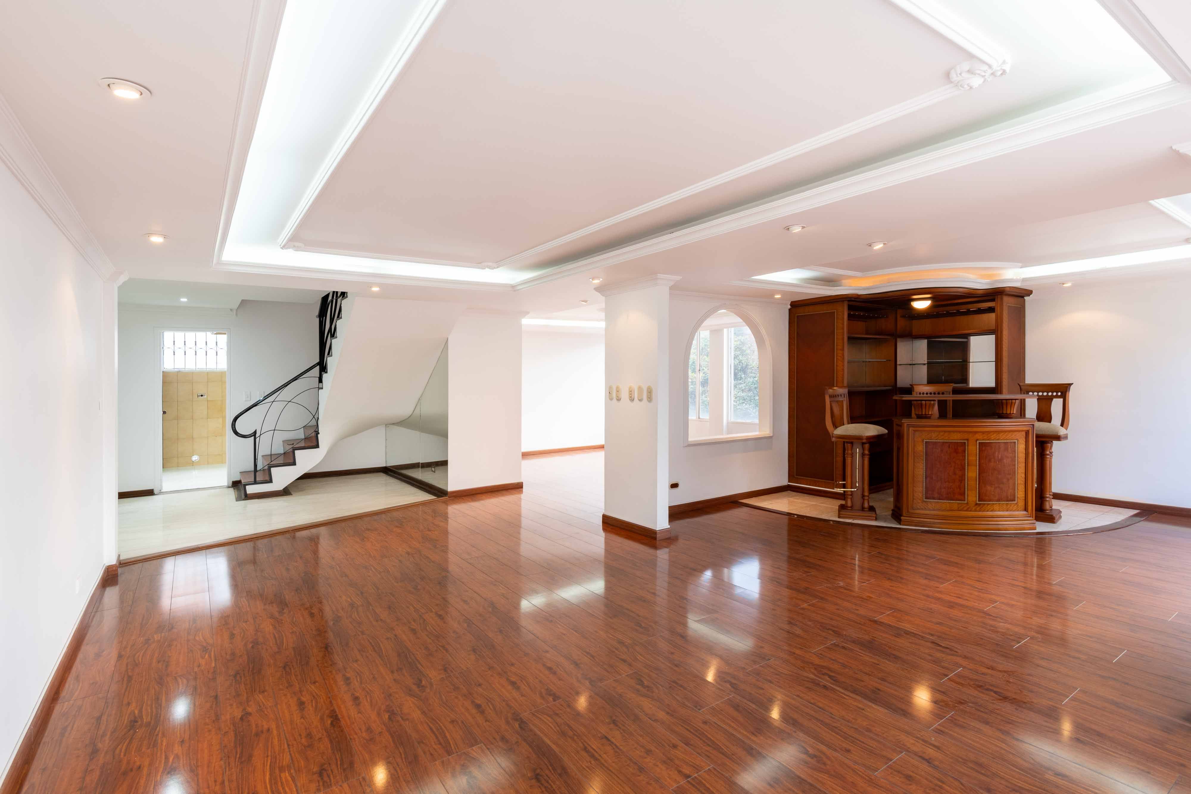 Departamento en venta bajo precio de mercado en Chico norte