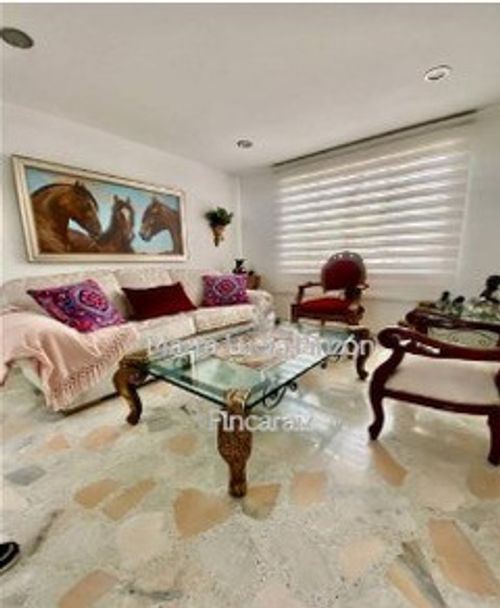 Casa de 3 alcobas en venta en El Tejar, Bucaramanga, 130 m² · foto 2 de 6