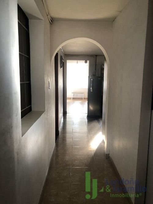 Casa de 4 alcobas en venta en Bello Horizonte, Medellín, 189 m² · foto 5 de 19