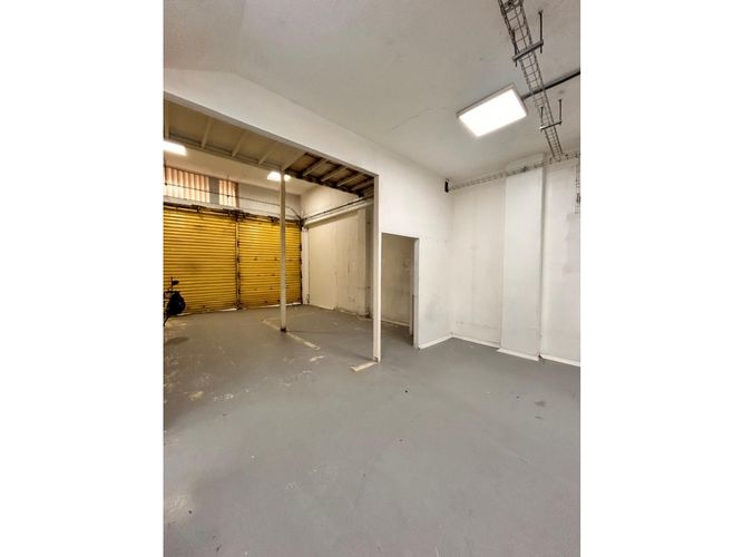 Bodega en venta en San Nicolas, Cali, 400 m² · foto 5 de 24